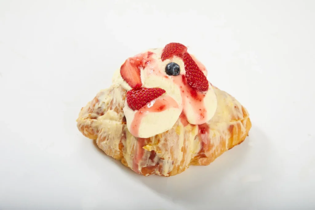 Popular Chinese bakery opens its first U.S. location in Beverly Hills